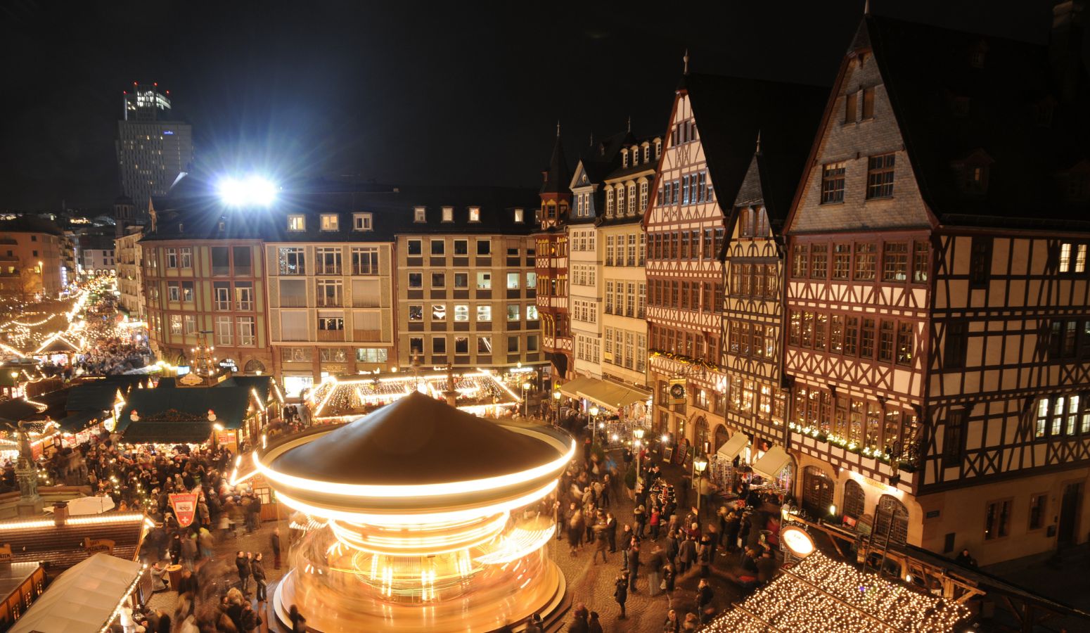 puente-diciembre-mercadillos-navidenos-frankfurt-rin